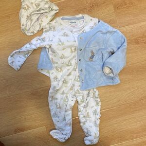 3-piece Peter Rabbit by Beatrix Potter baby set